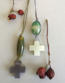 Charm-Ketten -Steine mit Lederband; Perlenschmuck, Süßwasserperlen, Perlenkette, Perlenarmband