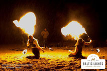 Feuershow am Start-/ Zielbereich © ExperiArts Entertainment - Andreas Dumke