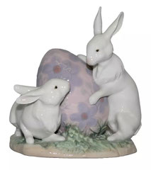 Lladro Spanien Porzellan Figur Ei "Easter Bunnies" 5902 H. 16,0 cm, B. 16,0 cm, € 250,00