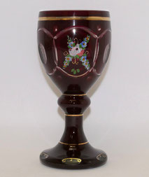 Böhmische Glas Vase, rot überfangen, Emaillemalerei, goldstaffiert, 19,8 cm, € 225,00