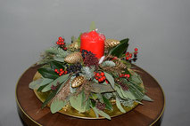 20. VERKOCHT-Kerststuk traditioneel €34,95