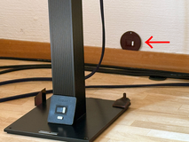 スピーカー後ろ壁に立て掛ける