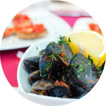 Spezialitäten - Essen, Meeresfrüchte, Pasta, Fisch, Fleischspezialitäten, Gemüse, Obst, Wein, Prosecco in Kalabrien/Italien