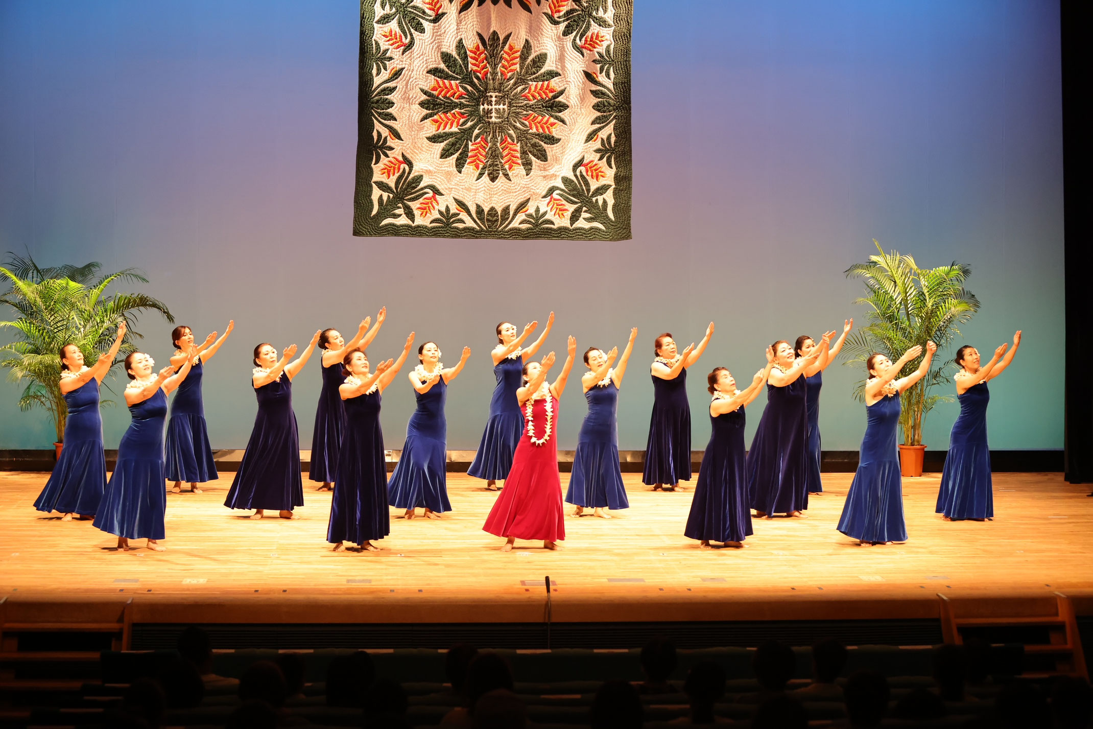 フラダンス一式 約100点近く 凛とした佇まいでお住まいを引き立たせる和モダンの新築外構一式工事