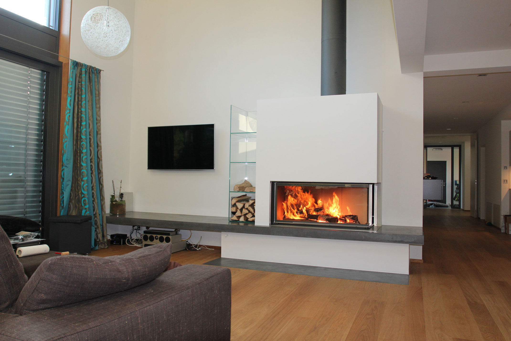 Beton Kaminverkleidungn oder Kaminbänke aus Beton ergänzen Ihre