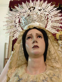 Virgen de la paz vestida por Eusebio Romero