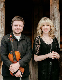 Dónal O’Connor & Muireann Nic Amhlaoibh