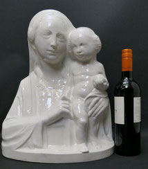 Große Art-Deco Madonna mit Kind, K. Menser Keramik Villeroy & Boch, Bonn, H 42cm, € 790,00