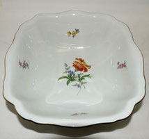 Meissen Kartoffelschüssel Neuer Ausschnitt Bunte Blume 2 Goldkante 26,5x26,5 cm, € 160,00