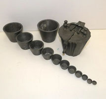 Großes schweres Bechergewicht Zinn Historismus 13-teilig 9,53 kg H. 15,0 cm,€ 300,00