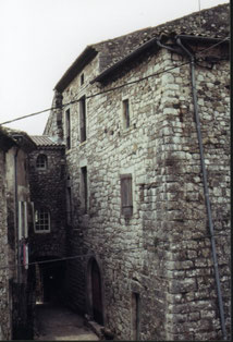 Poterne coté maison forte 1978