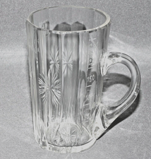 Badebecher Marienbad Kristall Glas Sternschliff H. 11,7 cm 300 ml,€ 85,00