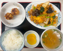 <豚肉ときくらげの卵炒め定食>
