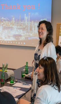 Helen Ke, General Manager Borealis China, begleitet die Delegation