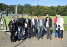 Gruppenfoto im Zuge der Veranstaltung der IHK Duisburg zum Thema Energieauditpflicht und Energiemanagementsysteme