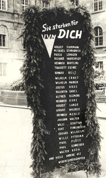 Gedenkstele vor dem Rathaus Kassel (Gedenkstätte Breitenau)