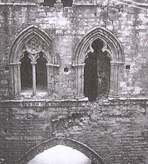 Particolare della torre e dello "stemma" nei primi decenni del Novecento, all'epoca di Francesco Valenti (foto archivio S. Farinella©)
