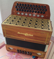 Accordeon d occasion bertrand gaillard saphir 