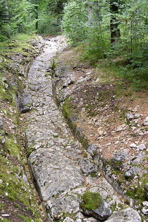 Voies à rainures à Ballaigues VD