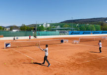 Mitglieder können hier über die Website der TSG HD-Rohrbach den Tennisplatz buchen.