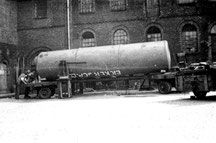 Ein Tanklastzug mit Getreide zur Kornherstellung