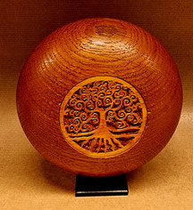 #urn #urnen #houten urn #design urn #Pinkpop  #kunst urn   #tree  of life  #hondenurn  #kattenurn  #babyurn