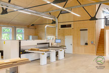 Moderner Maschinenpark der Schreinerei Holzdesign Ralf Rapp im Landkreis Tuttlingen liegende Plattensäge von Homag Swateq B-200 für effizienten Zuschnitt