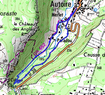 à Autoire, circuit randonnée autour de la cascade