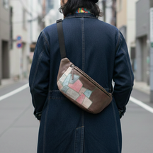ボディバッグ