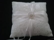 Ringkissen Hochzeit weiss spitze edel elegant online shop Versand