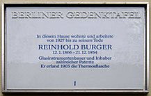 Reinhold Burger; Gedenktafel, Ehrung für den Erfinder  der Thermosflasche und weiterer Erfindungen