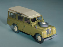 72600, Land Rover 109  grün ,  Schreiber-Bogen Kartonmodell im Maßstab 1:24