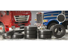 8 Stück Truck Reifen im Maßstab 1:24 von der Firma Italeri, 3889