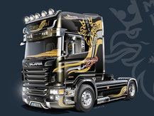 SCANIA R370 V8 Imperial schwarz im Maßstab 1:24 von der Firma Italeri, 3883