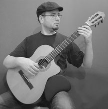 Christian Rau Gitarrenlehrer E-Gitarrenlehrer Ukulelenlehrer Musikschule Musikplanet Lüneburg Gitarrenunterricht E-Gitarrenunterricht Ukulelenunterricht