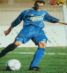 abgebildet: Teamkollege Frank Leboeuf