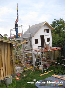 Dachdecken selbst Holzhaus Stelzenhaus Gerüst