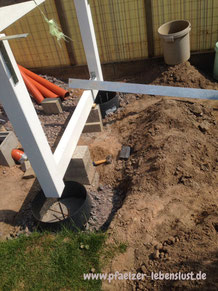 Gestell Selbst gebaut Fundament Stelzenhaus Kinder