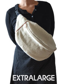 Cross Body Bag aus Teddy natur