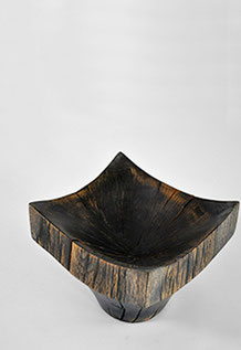Jörg Pietschmann · V1204 · Oak, ebonized wood, collectible design, vessel, bowl, woodworking, interiordesign, woodsculptures, woodart, wooddesign, decorativewood, originalartwork, modernwoodsculpture, joerg pietschmann, functional sculpture, artfurniture