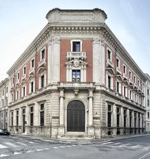 La facciata di Palazzo Alfieri
