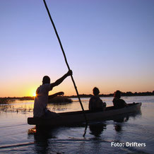 Botswana Safaris - Kanufahrt im Okavango Delta