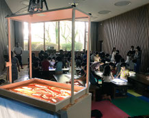 山口県立美術館でサンドアートキットを使ったワークショップ