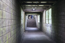 通路の先に最後の階段