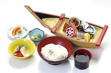 昼食イメージ