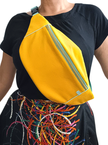 Cross Body Bag aus sonnengelbem Cord