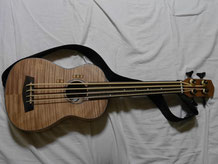 ukulele bass 