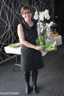 Ook vrijwilligerscoördinator Tine Louwette werd in de bloemetjes gezet