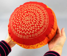 Yogakissen Meditationskissen klein rund Höhe 8 cm mehrfarbig Unikat