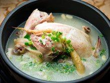参鶏湯(サムゲタン)